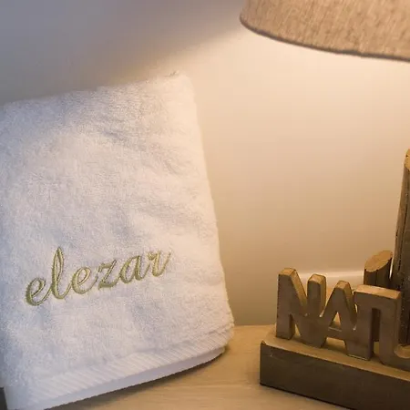 Апартаменты Elezar Неон-Оитилон