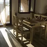 Elezar Apartment Neo Oitilo