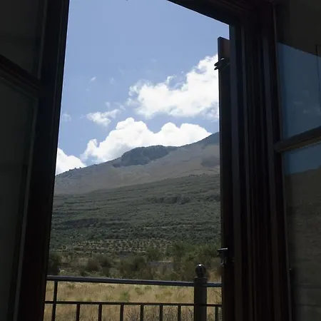 Elezar * Néon Oítilon