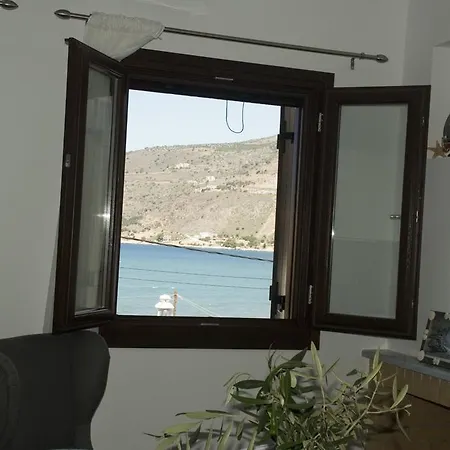 Apartment Elezar Neo Oitilo