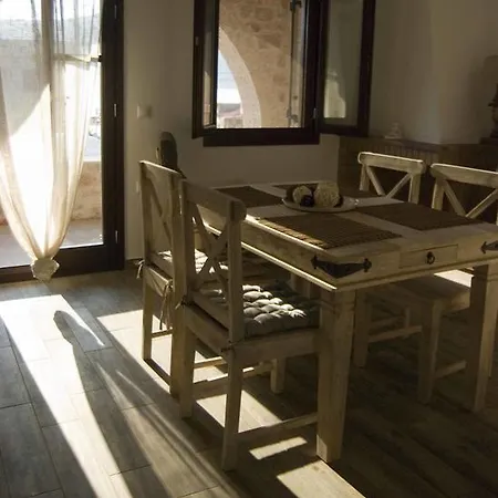 Elezar Apartment Neo Oitilo