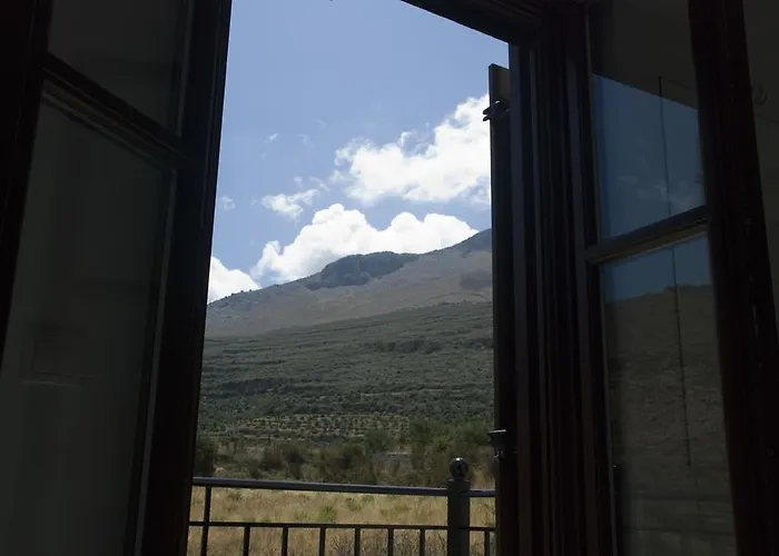 Elezar * Νεόν Οίτιλον