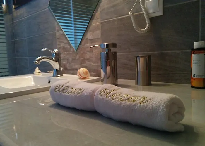 Elezar * Néon Oítilon